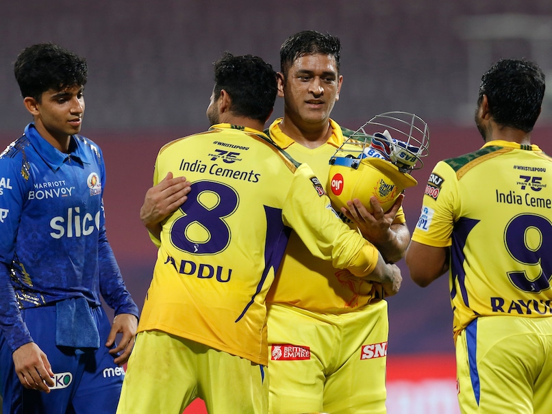 Watch: Ravindra Jadeja Bows To MS Dhoni After Match-Winning Knock vs Mumbai Indians In IPL 2022