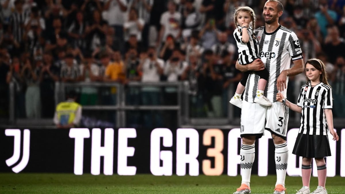 Giorgio Chiellini Says Goodbye To Juventus Fans As Last-Gasp Lazio Make Europa League