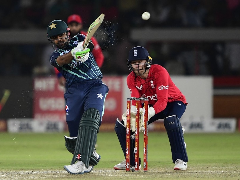 Pakistan vs England, 6th T20I Live Updates: Babar Azam Hits Fifty But Pakistan Lose 4th Wicket vs England