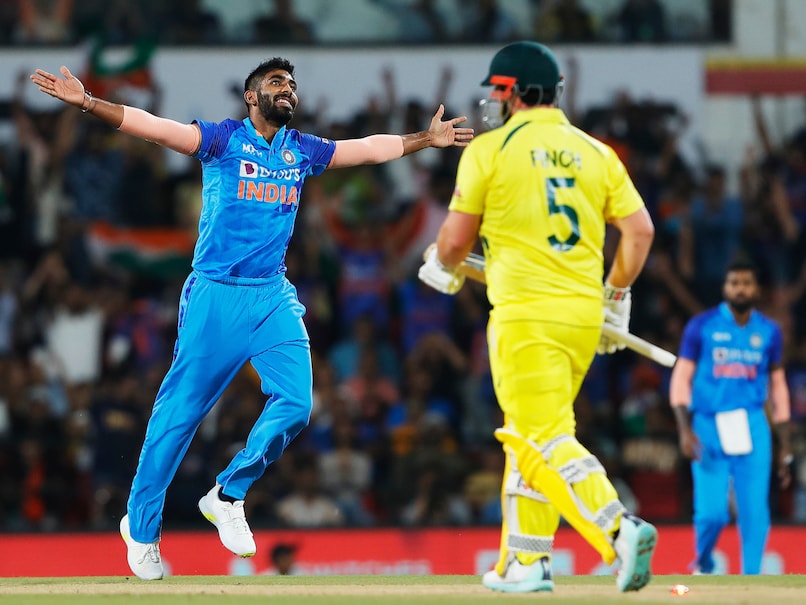 Watch: Jasprit Bumrah Shows Why India Missed Him With Jaffa To Castle Aaron Finch In 2nd T20I vs Australia