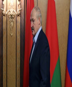 Belarus moves military gear amid fears of attack on Ukraine