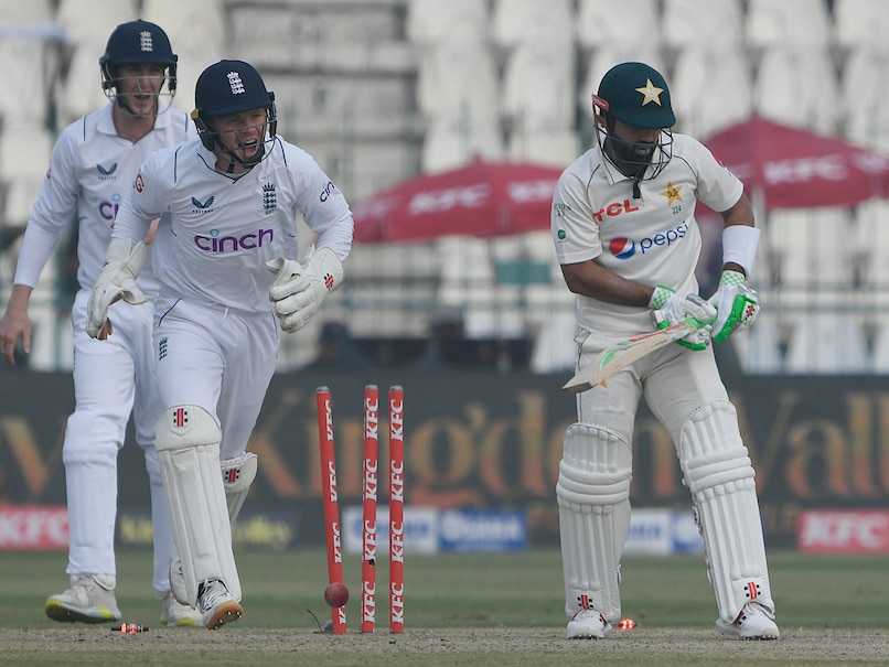 Pakistan vs England 2nd Test Day 3 Live Updates: Chasing 355 Runs, Pakistan Off to Solid Start