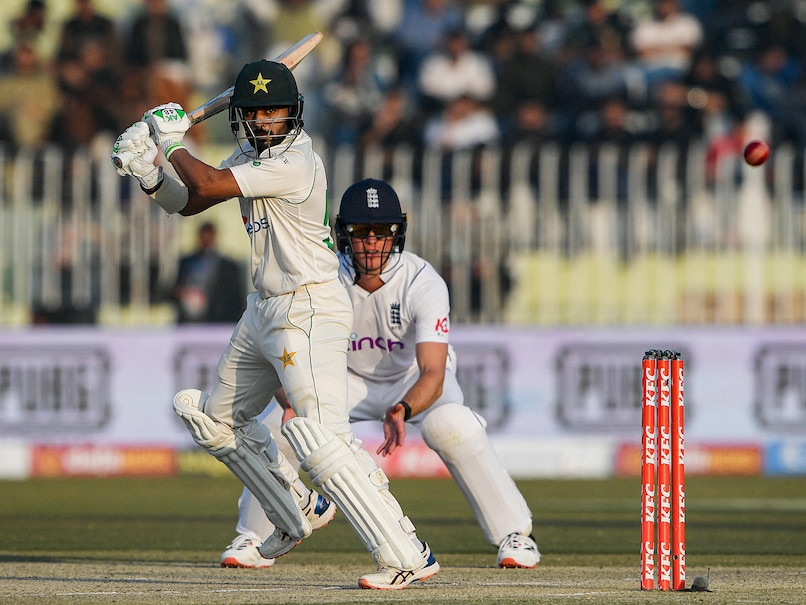Pakistan vs England, 2nd Test, Day 4 Live Score Updates: Shakeel, Nawaz Keep 355-Run Chase Alive
