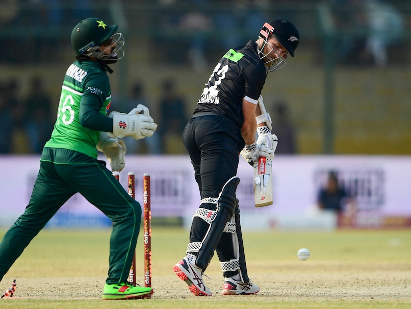 Watch: Pakistan Debutant Usama Mir Bowls Out Kane Williamson For Maiden ODI Wicket