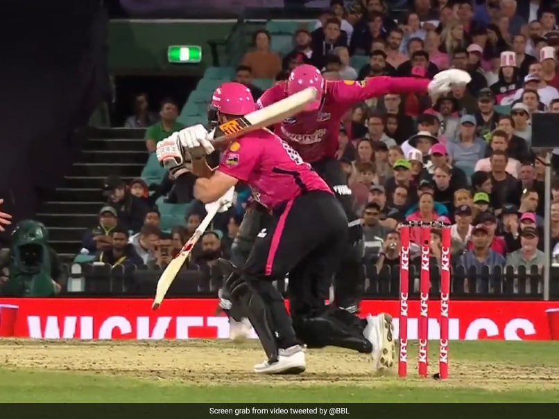 Watch: Steve Smith’s Shot Hits Moises Henriques At Non-Striker’s End In BBL Match