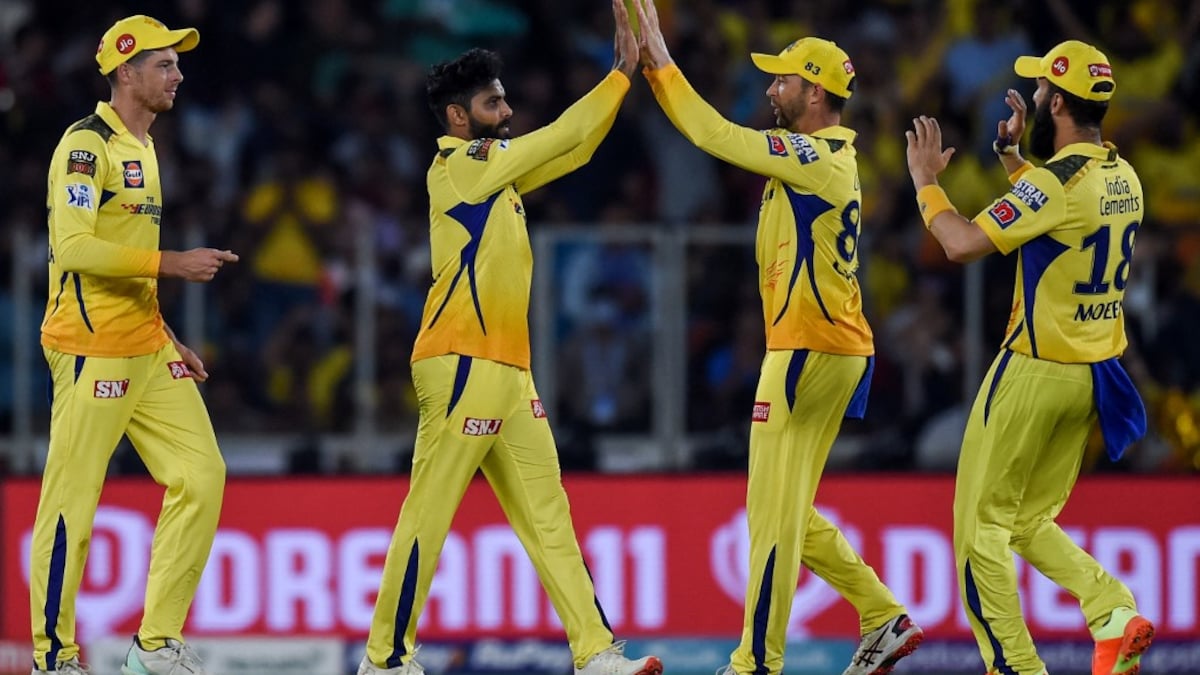 GT vs CSK Live Score, IPL 2023: Chennai Super Kings Keep Gujarat Titans In Check, Match Goes Down To The Wire
