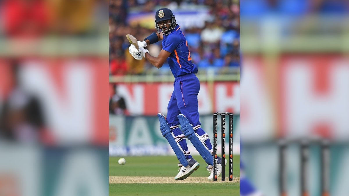India vs Australia Live Score: Axar Patel Key As 7-Down India Go Past 100 vs Australia