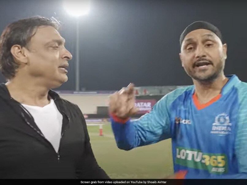 Watch: Harbhajan Singh “Misbehaved…,” Shoaib Akhtar’s Banter With Spin Great