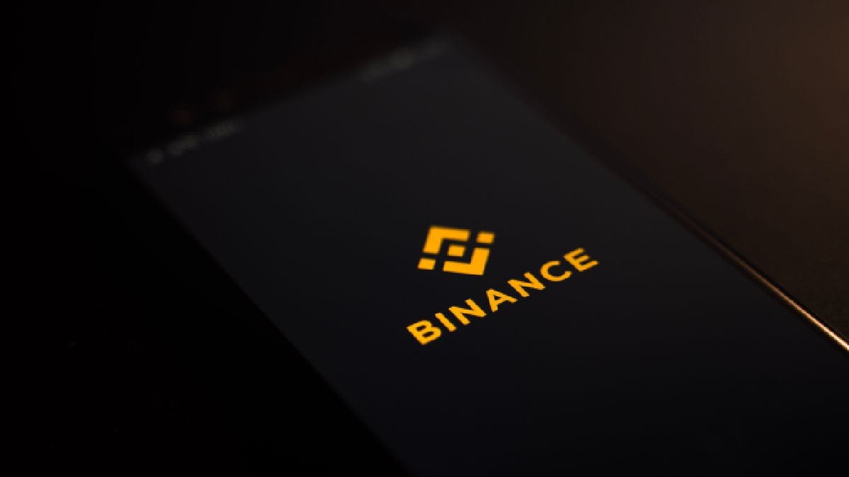 Binance.US Halts Dollar Deposits After SEC Crackdown, Asks Customers to Withdraw Dollar Funds