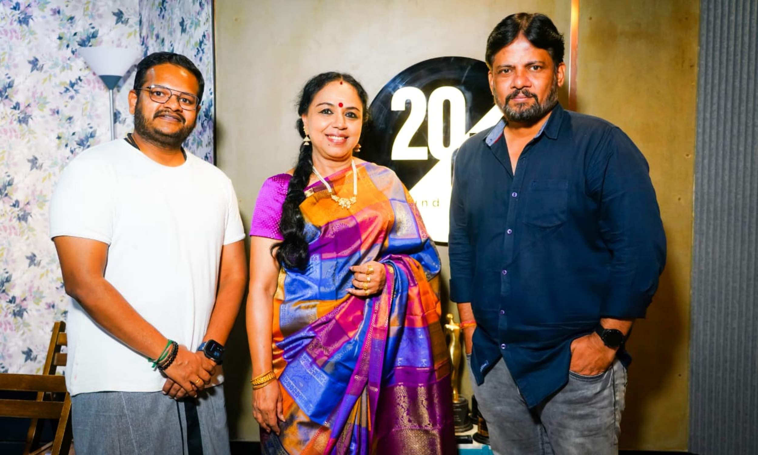 Sudha Raghunathan croons a Gaana number for Chimbudevan's Boat