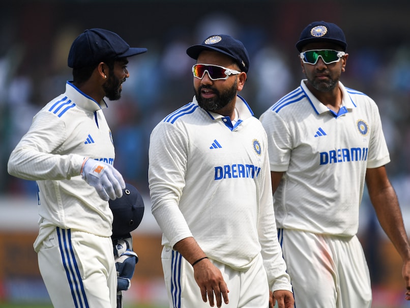 Sarfaraz Khan Debut, Big Changes In Bowling, Harbhajan Singh Picks India XI For 2nd Test Against England