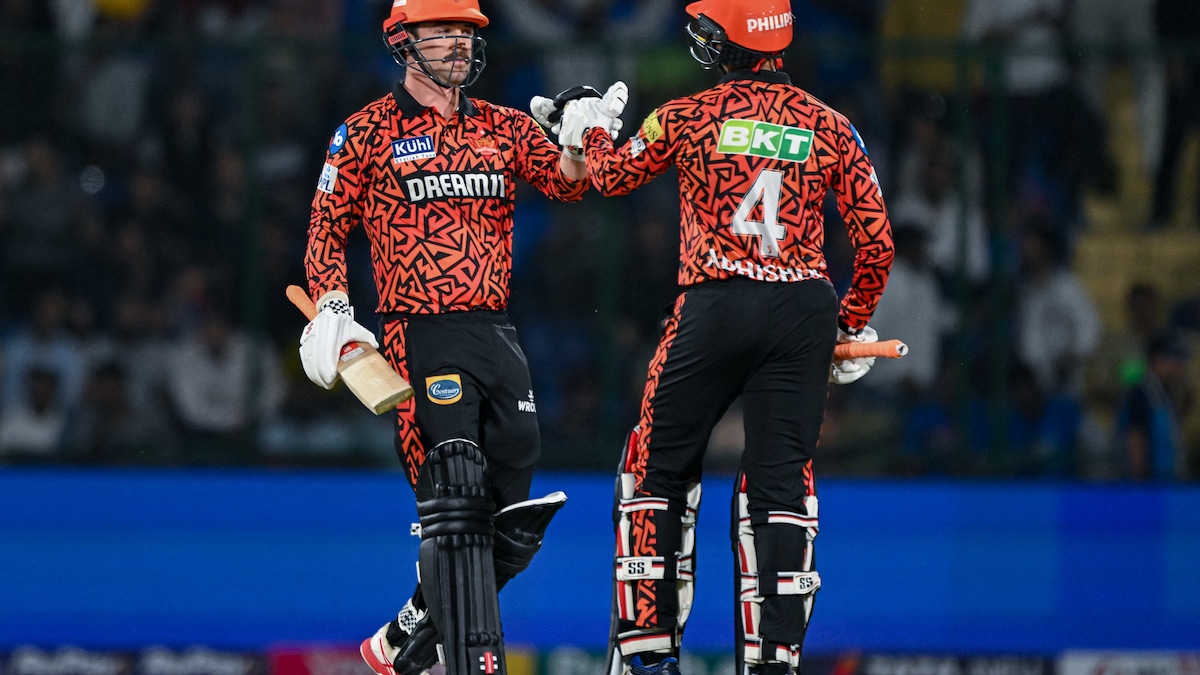 First Time In History – SunRisers Hyderabad Go On Rampage vs DC, Score World Record 125 In 6 Overs