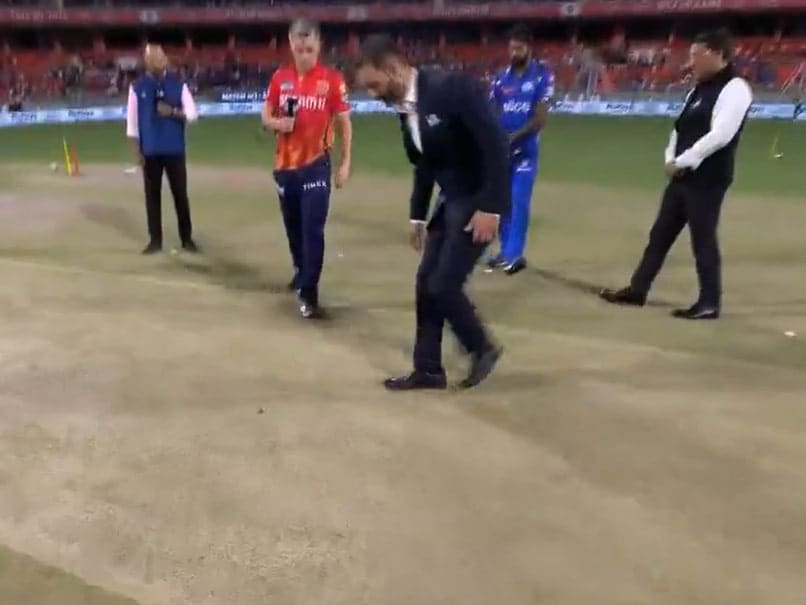 Watch: Impact Of Toss Tampering Claim? Sam Curran Checks Coin Result Himself vs Mumbai Indians