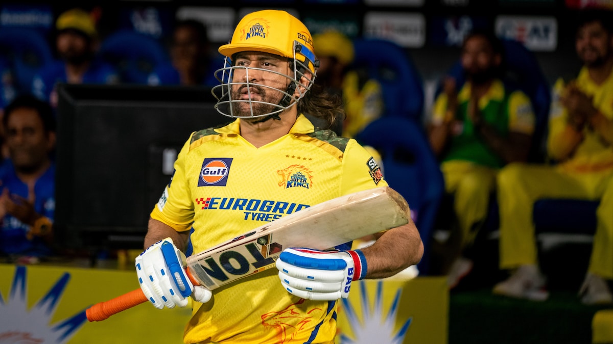 Injury Or Strategy? CSK Coach Stephen Fleming Breaks Silence On MS Dhoni’s No. 9 Stunt