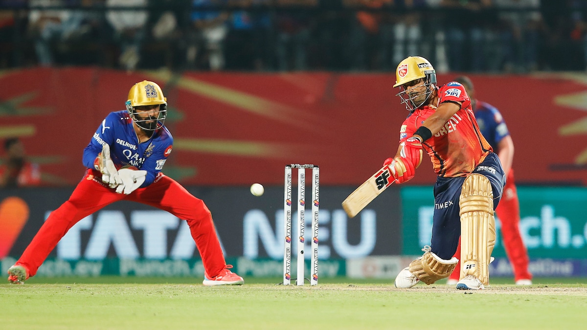 PBKS vs RCB LIVE Score, IPL 2024: Injury Scare For PBKS – Star Suffers Nasty Collision With Faf Du Plessis